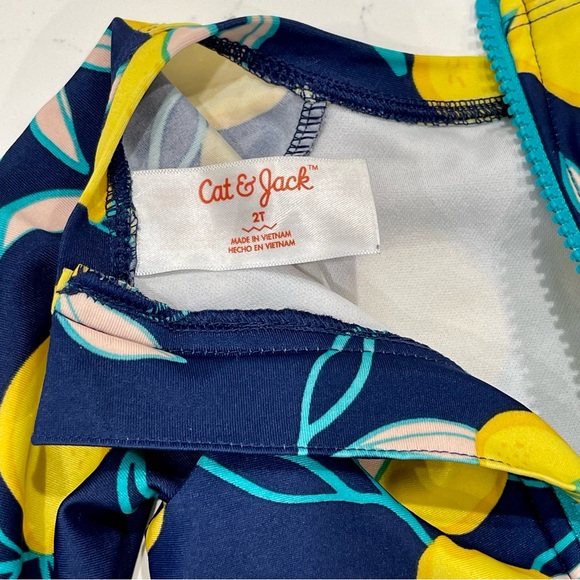 CAT & JACK 🍋 Girls’ Lemon Print Long Sleeved One Piece Rashguard Swimsuit | 2T - Picture 10 of 11